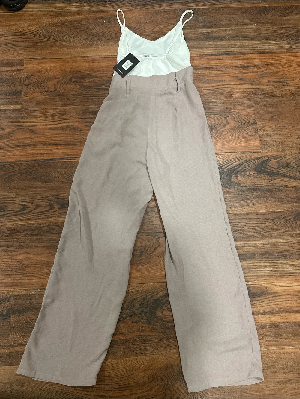 Fashion Nova High-Waist Wide-Leg Pants in Taupe-Beige